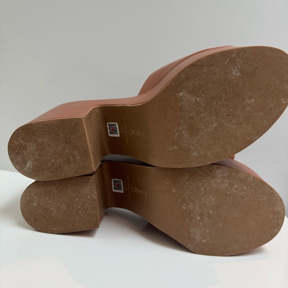 Larroude Brown Leather Platform Mules - Picture 6 of 6